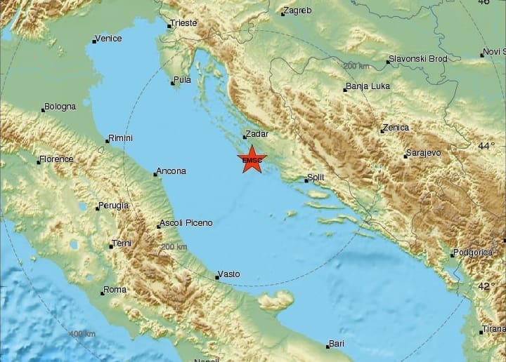 ZATRESLA SE DALMACIJA Potres s epicentrom nedaleko od Biograda na Moru