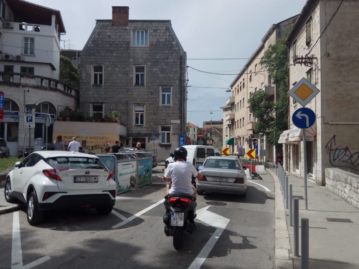 U Splitu "jutro nije pametnije od večeri" Kaos i jutros u Tolstojevoj