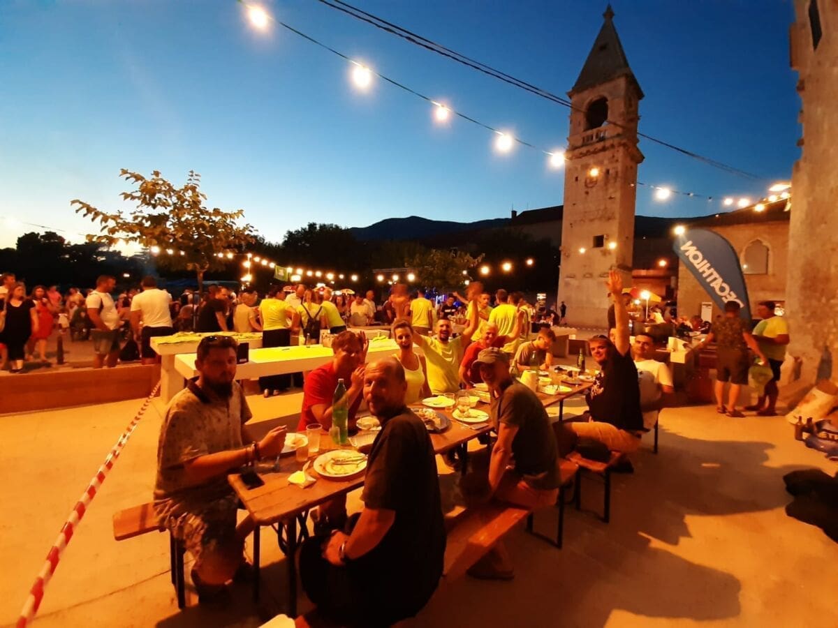 FEŠTA ZA SJEĆANJE Preko dvije tisuće posjetitelja uz Gustafe proslavilo rođendan HPD-a Kozjak