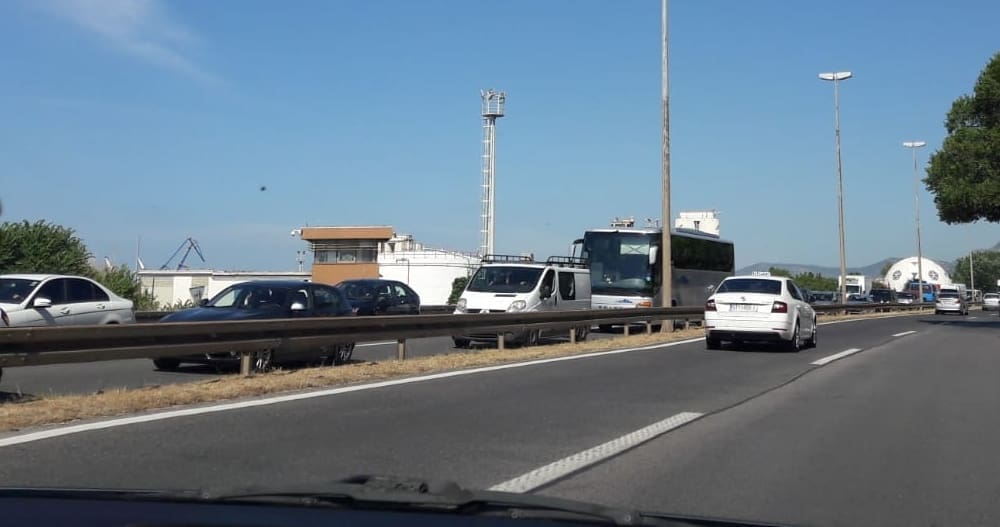 Od ranog jutra kolone na ulazu u Split, na autocesti teretno vozilo u kvaru u smjeru Dubrovnika