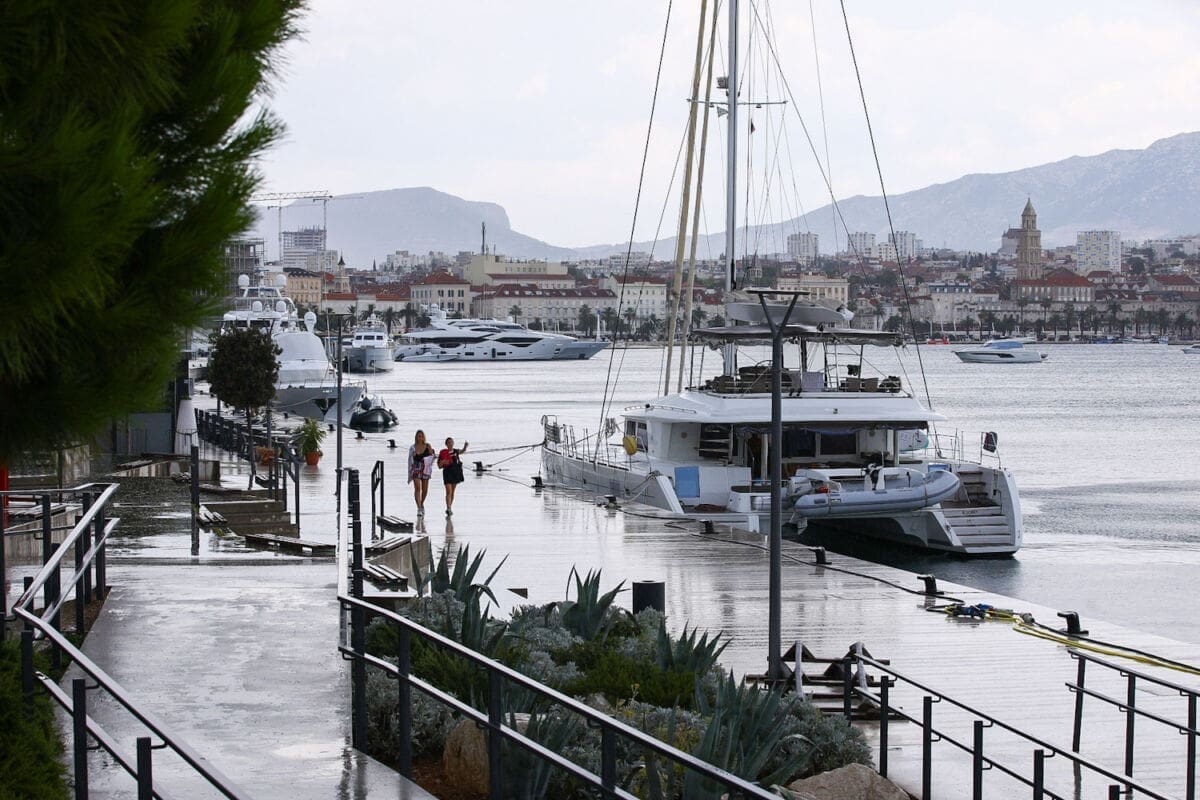 kisa_split_neverin(1)