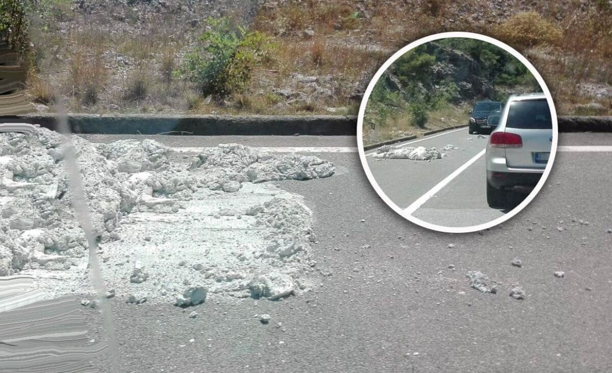 Vozač nije bio oprezan: Pogledajte što je teretno vozilo prosulo po magistrali, morali intervenirati vatrogasci