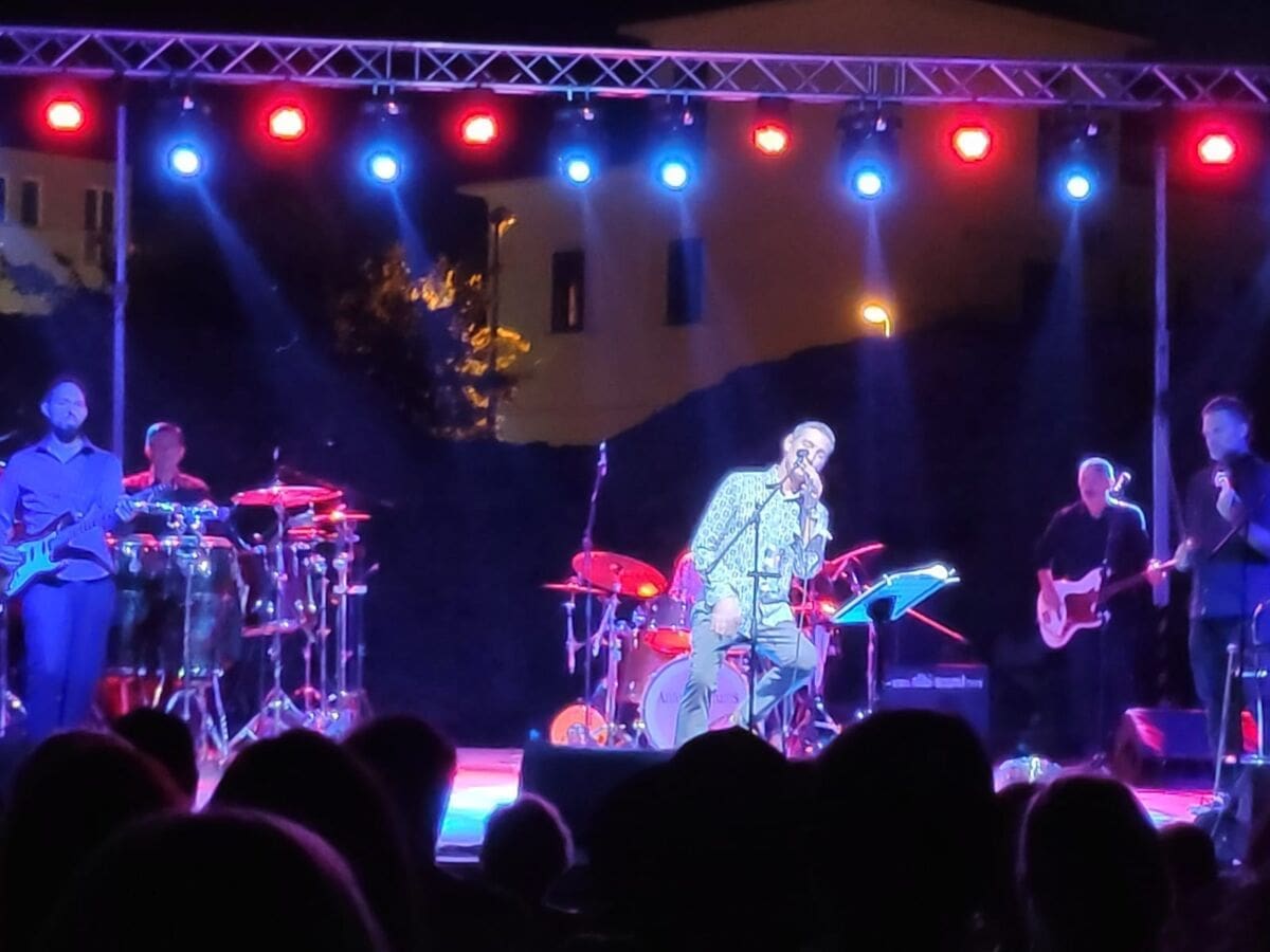 MASSIMO U SOLINU Čarobni ambijent pune Gradine idealan za ljetni koncert