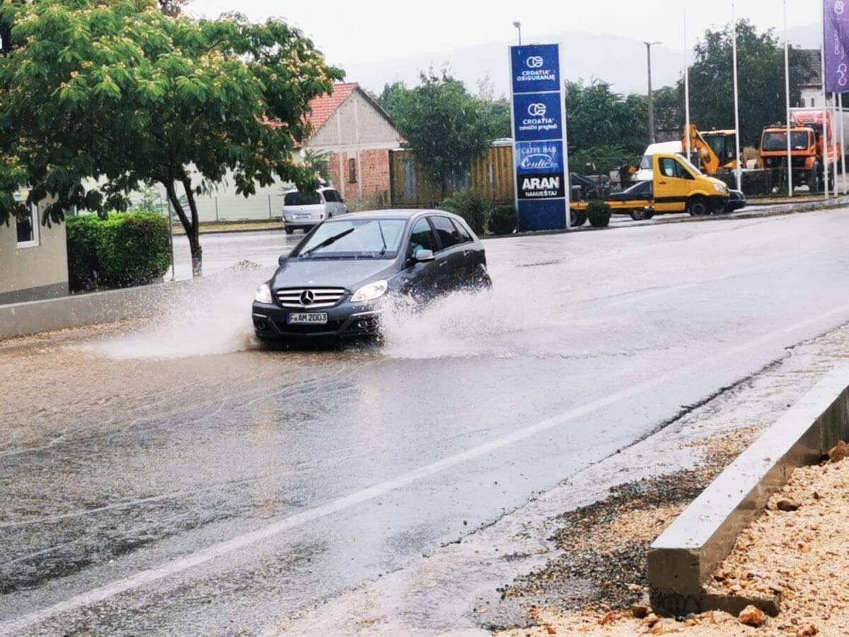nevrijeme-poplava-imotski(1)
