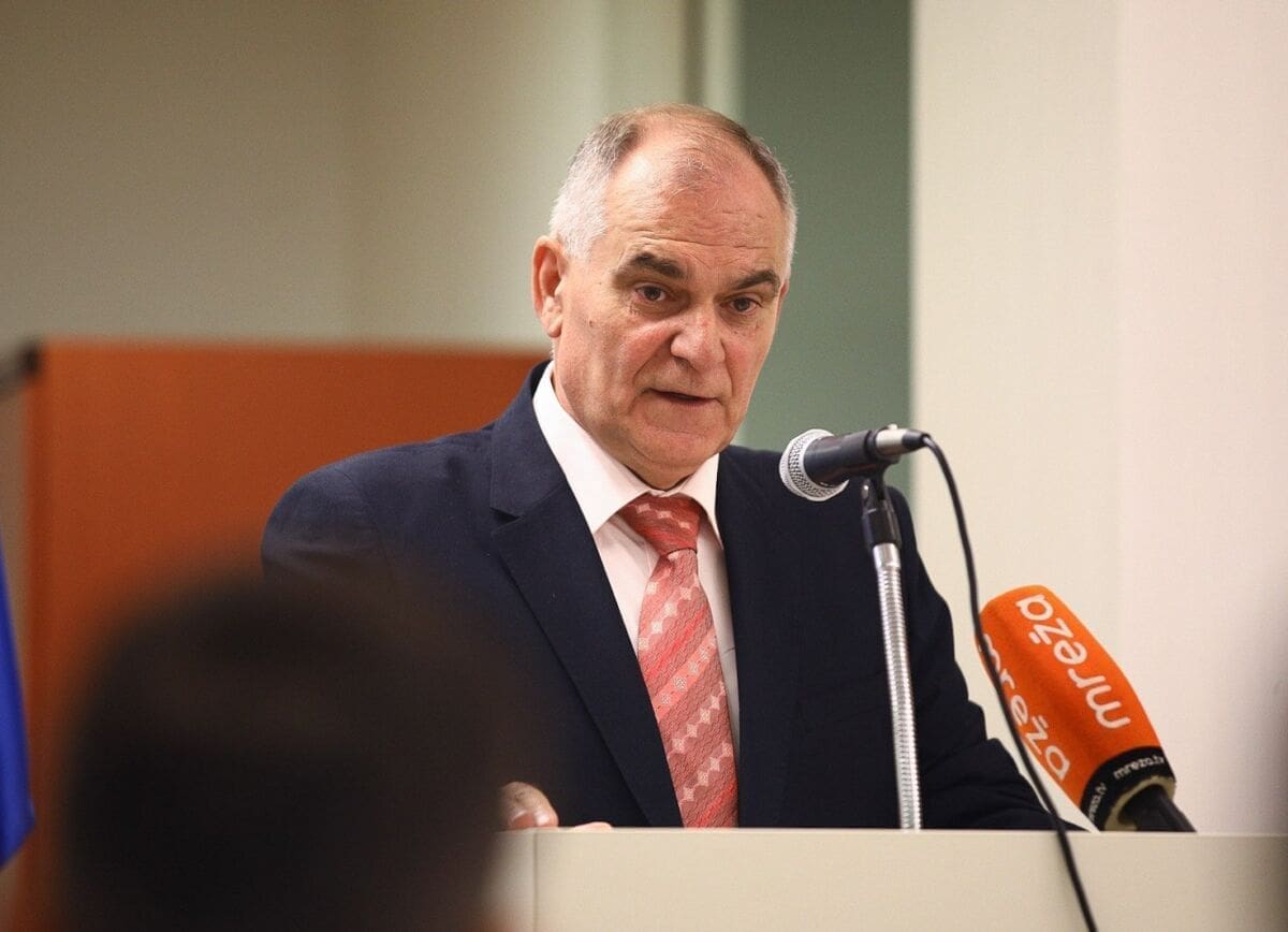 Župan Boban: "Učitelji i nastavnici, vratite se na svoja radna mjesta"