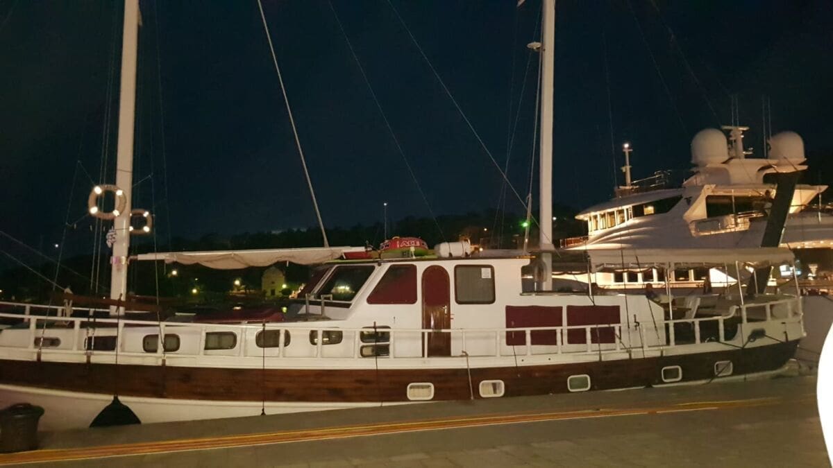 Optužnica protiv vlasnika i zapovjednika jedrenjaka: Prijeti im 15 godina zatvora jer se Talijan ugušio na brodu