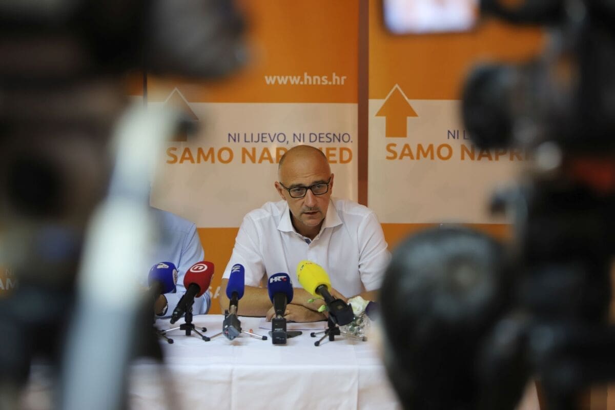 HNS osudio HVIDR-u: Ovo je apsolutno nedopustivi napad na manjine
