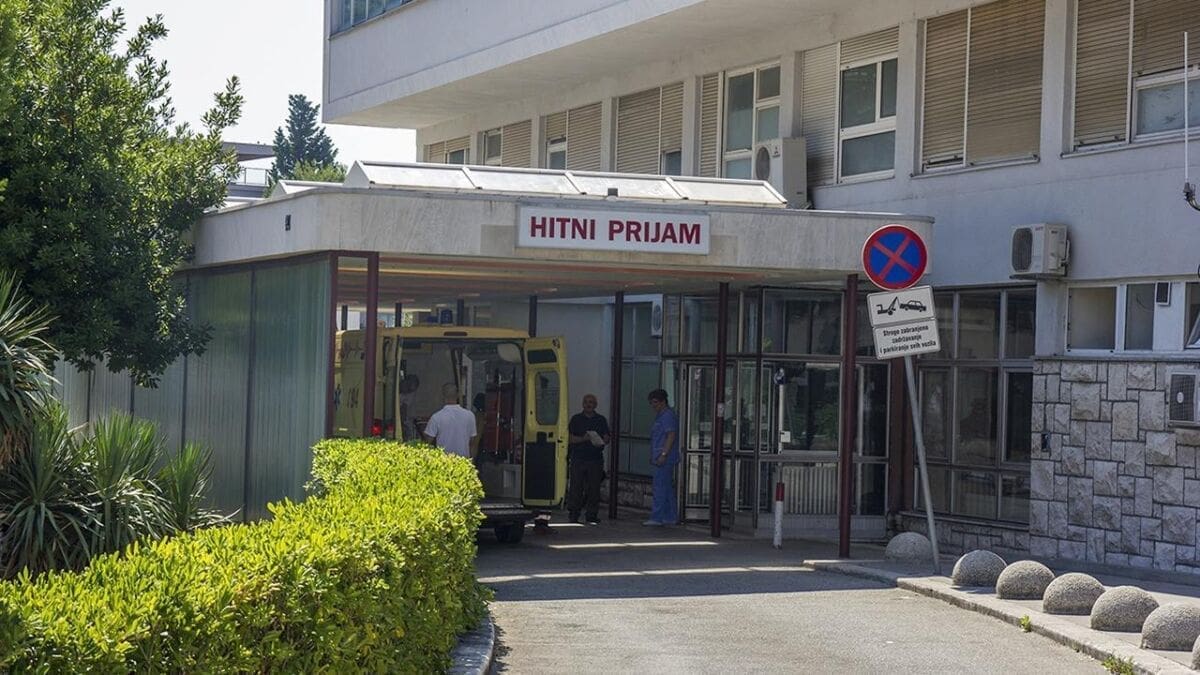 Nit života: U GKL humanitarna predstava 'Domaši' za opremanje Hitnog internog prijema KBC-a Split