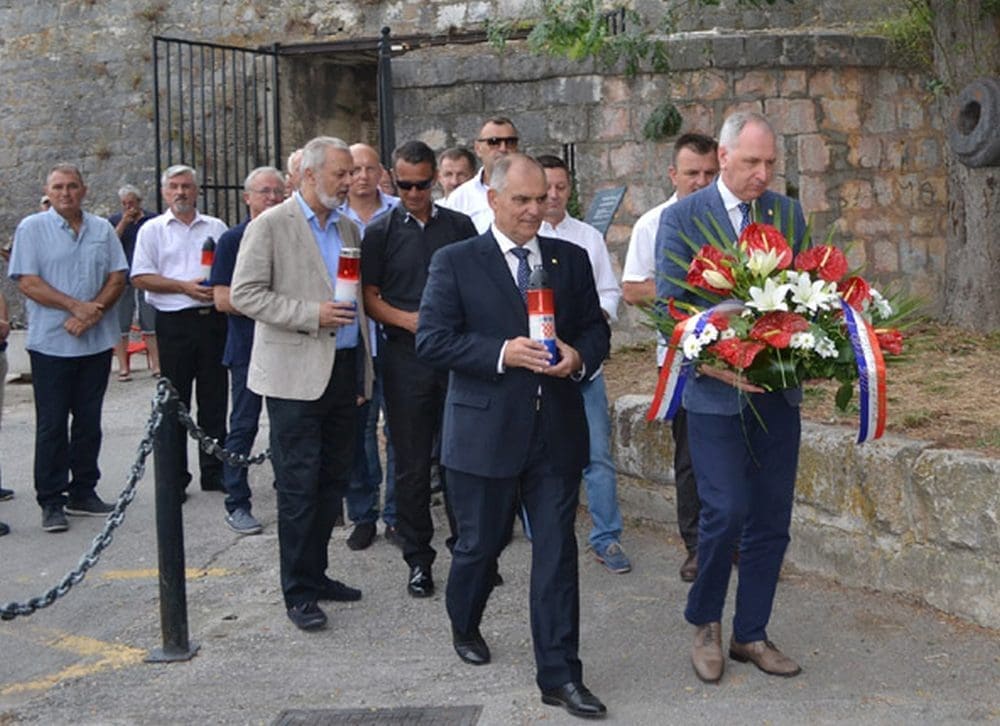 Opara: "Dan sjećanja na žrtve totalitarnih i autoritarnih režima dan je upozorenja"