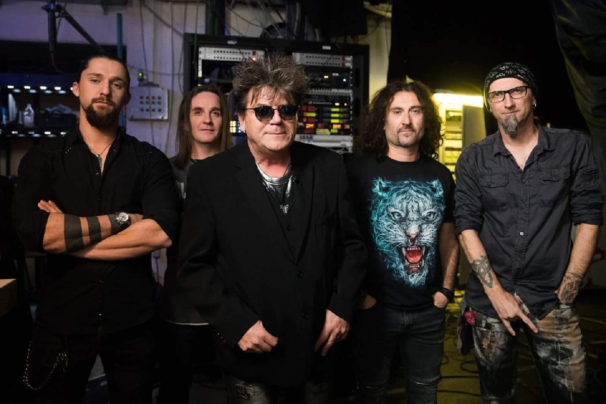 Osniva se 'druga' Crvena jabuka