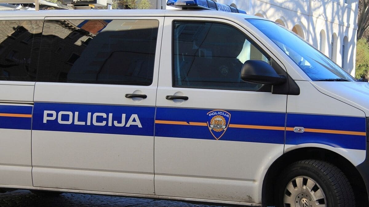 Ukrao mu Pasata: Traži ga policija