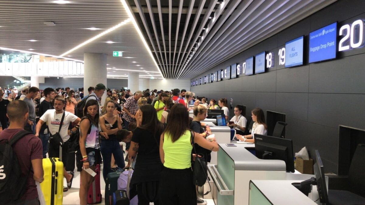 STOTINJAK ZRAKOPLOVA Ovaj vikend kroz Resnik će proći 10 tisuća putnika