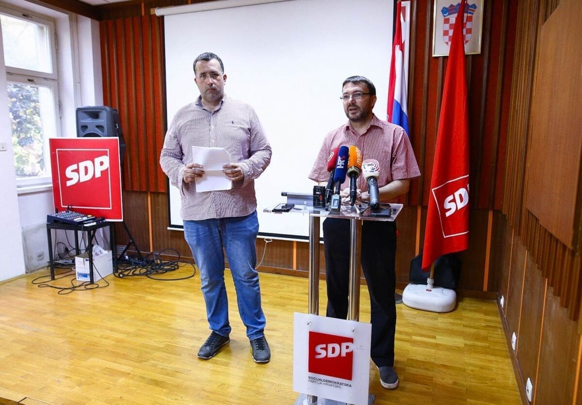 SDP poručio iz Splita: "Tražimo da se poštuje i jamči sloboda medija i novinara te da se jačaju istraživačko novinarstvo, neprofitni mediji i organizacije civilnog društva"
