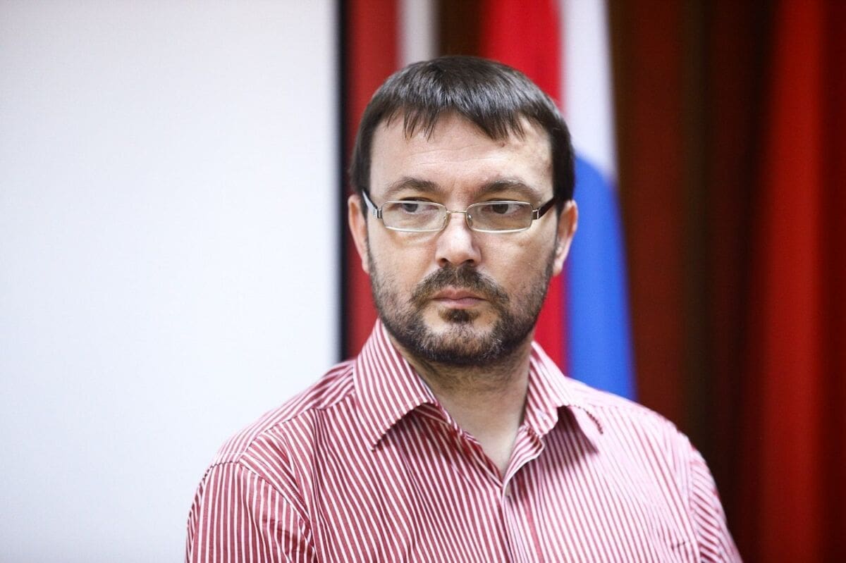 Bauk: "Nalazim se u bezizlaznoj situaciji. Autocenzura Arsena Bauka imala bi kraticu AcAB"