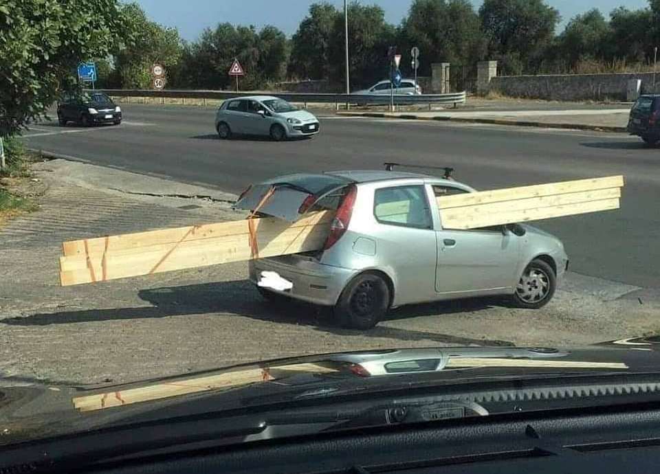 NEVJEROJATAN PRIZOR Evo ideje kako ugroziti sebe i ostale sudionike u prometu