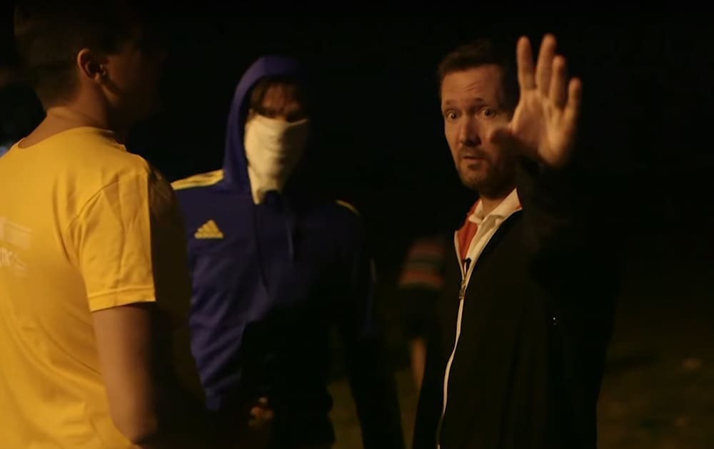 KOMEDIJA ZABUNE Izbornik Dena pomaže djeci NK Varteksa da kupe travu