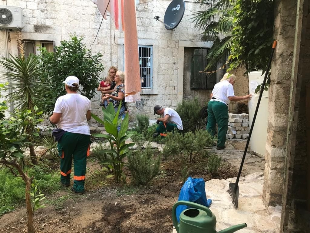 PRITISAK GRAĐANA URODIO PLODOM Radnici Parkova i nasada počeli uređivati getski vrtal