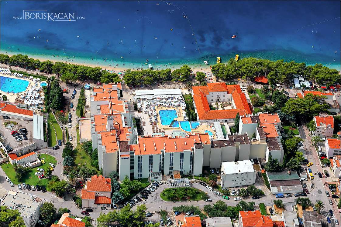 Propala Thomas Cook Grupa hotelima Brela, Tučepi i Zlatni rat duguje 16 milijuna kuna