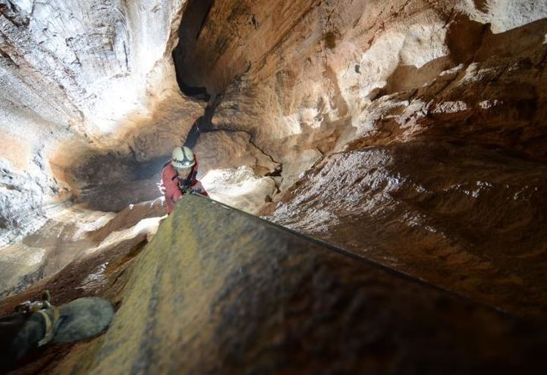 JAMA NEDAM Otkrivena četvrta najdublja jama u Hrvatskoj
