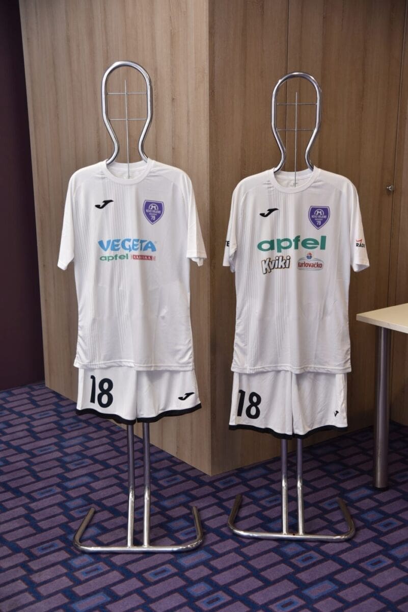 novo-vrijeme-apfel(1)