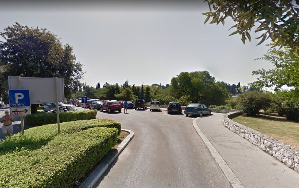 PARKIRALIŠTE NA ZVONČACU ZATVORENO Razlog je uvođenje naplate