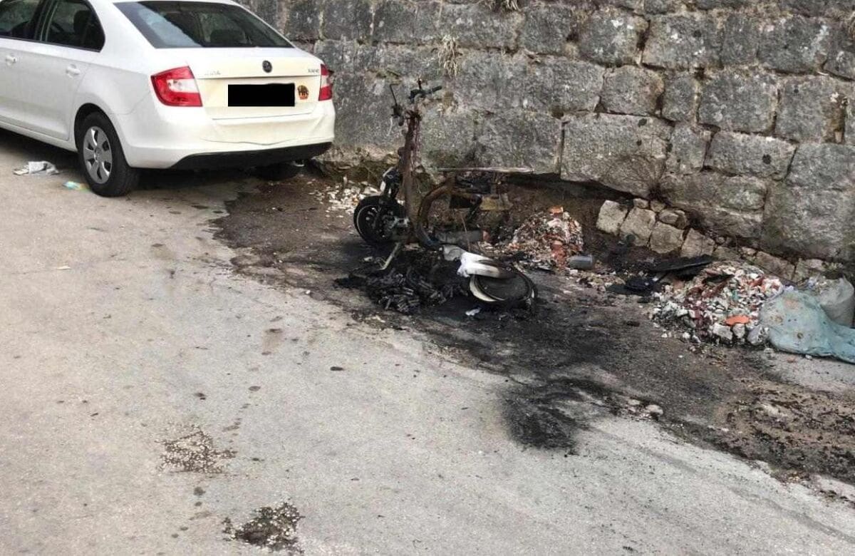 Na Gripama u cijelosti izgorio skuter zagrebačkih tablica, nagorjela i Škoda
