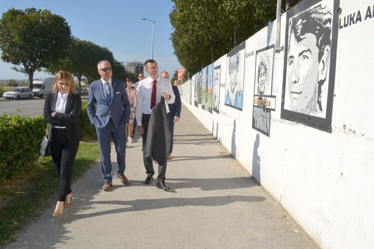 SPLIT I VUKOVAR POSTALI GRADOVI PRIJATELJI Penava: Zdrava Hrvatska ne može imati spomenik četničkom vojvodi dva kilometra udaljen od biste Blagi Zadri