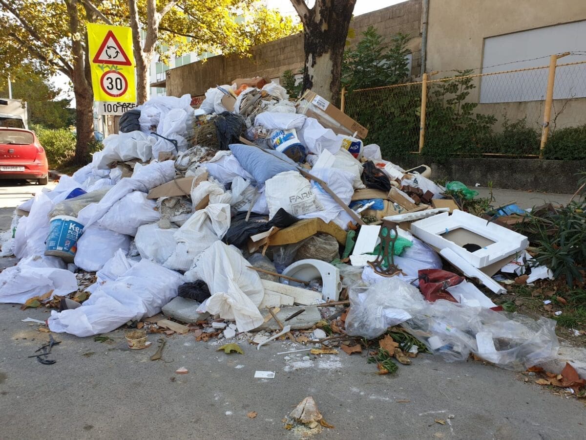 SVINJAC U SPLITU: I za ovu predivnu nedjelju, nagomilale se tone smeća, ovaj put u Hercegovačkoj