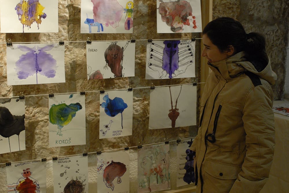 Likovna terapeutkinja splitskog Centra za autizam: "Kroz likovni jezik pokazali smo koliko je svaka osoba s autizmom jedinstvena"
