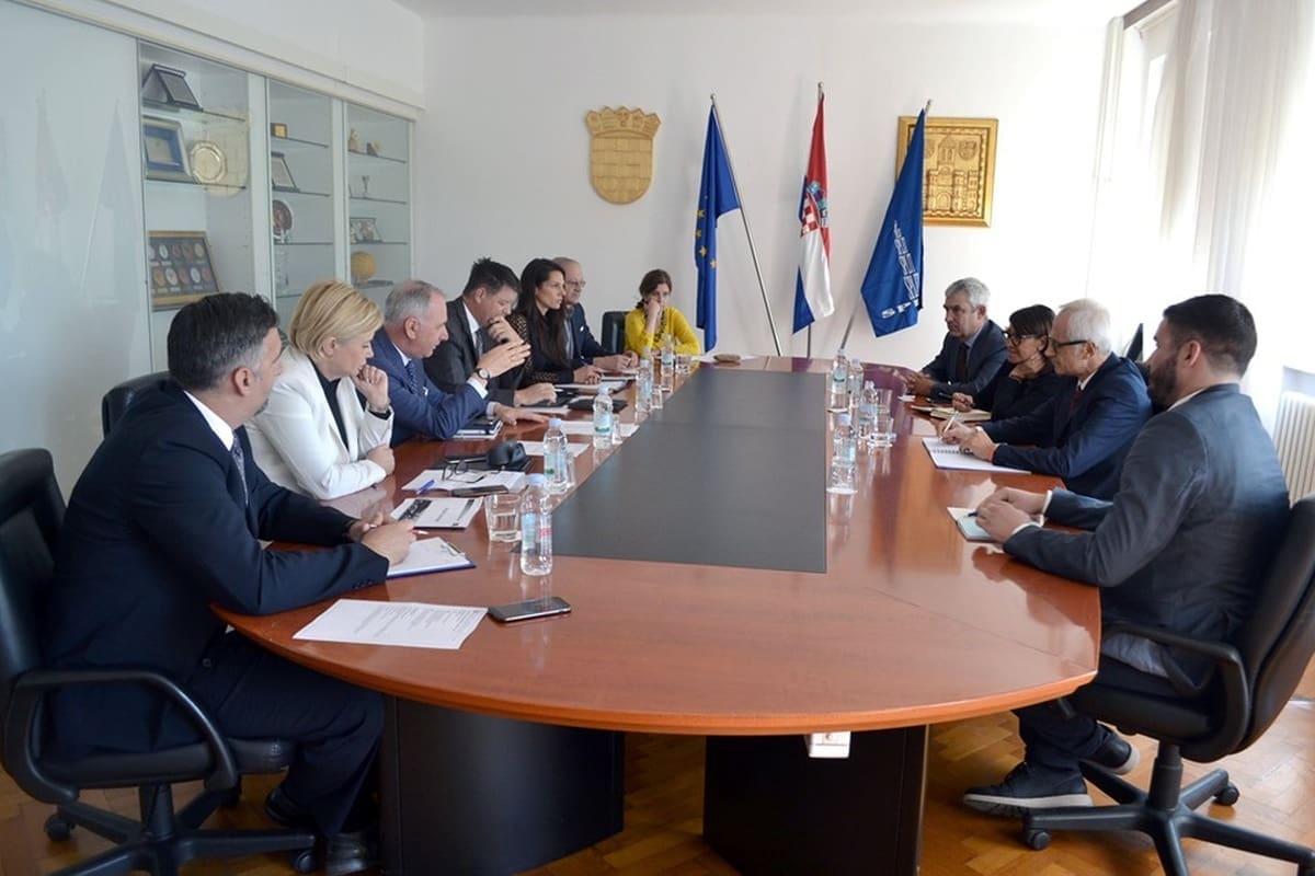 NOVA ZRAČNA LINIJA U planu je uspostava letova između Ancone i Splita