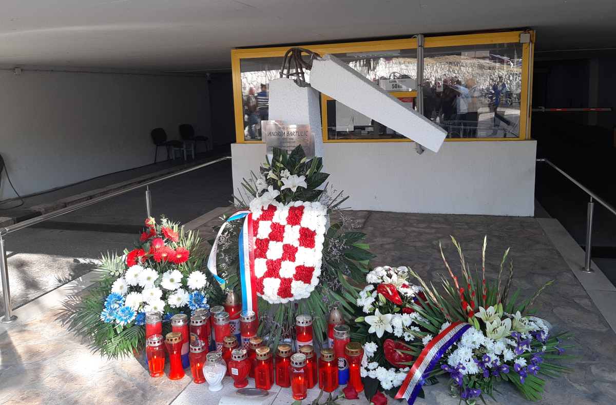 TUŽNA OBLJETNICA 'Neka nam Andrija Bartulić bude putokokaz za mir i zajednišvo, kojeg više u Hrvatskoj nema'