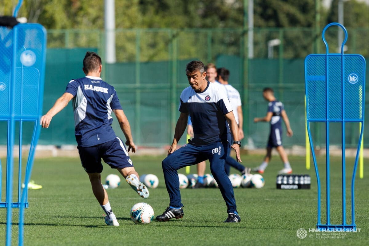 FOTOGALERIJA Bijeli odradili posljednji trening uoči polaska u Zagreb