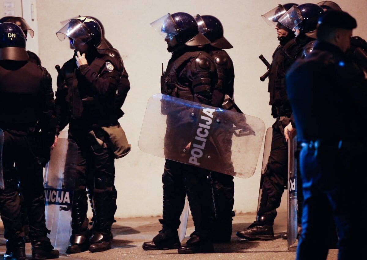 Interventna jedinica na Kočinjem brdu: Uhvaćen kriminalac koji je bježao šibenskoj policiji