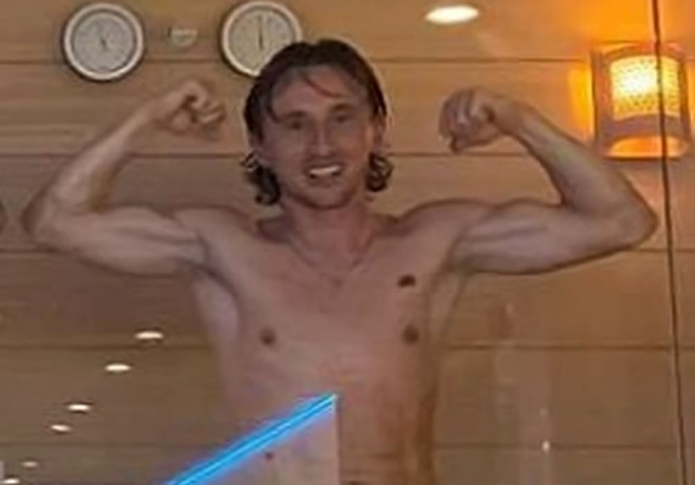 Modrić i ekipa objavili fotografiju u minijaturnim gaćicama, Kovačić im poslao poruku