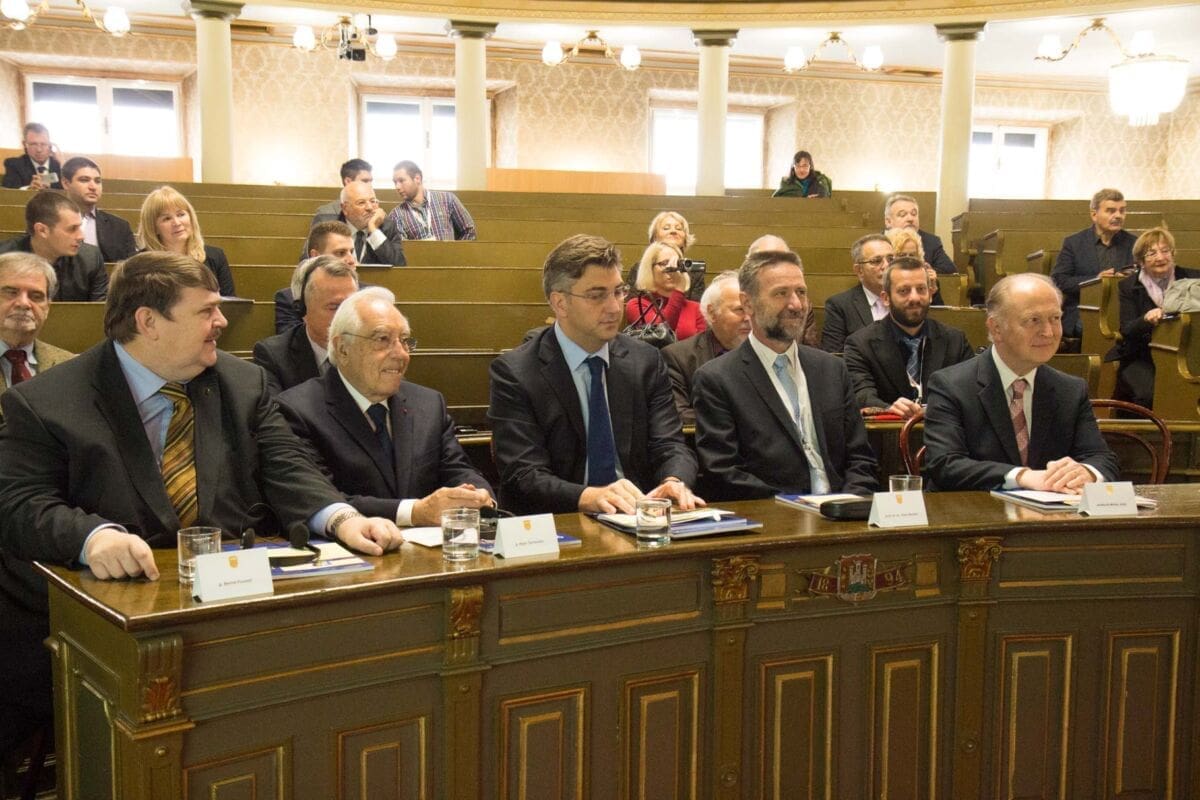 Brojni predstavnici vlasti iz Europe i Hrvatske dolaze na međunarodnu paneuropsku konferenciju u Splitu