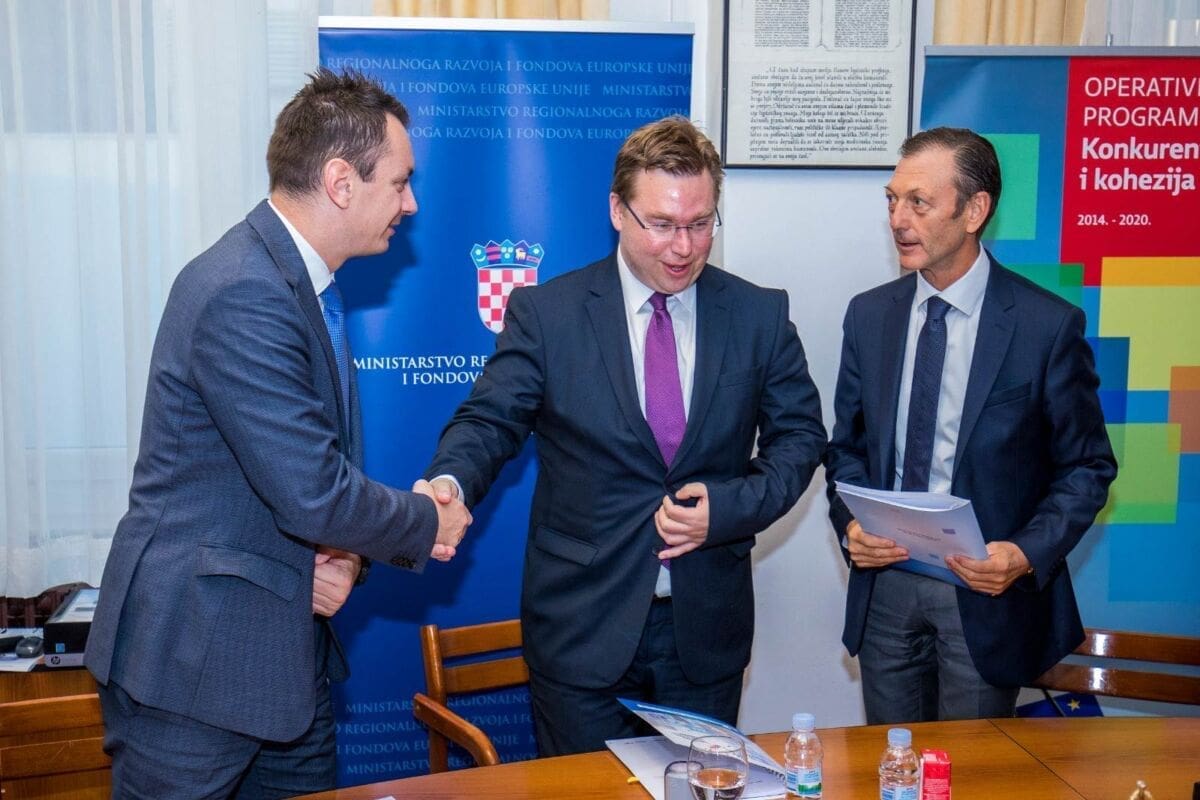 potpisivanje-regionalni-transfuzijski1