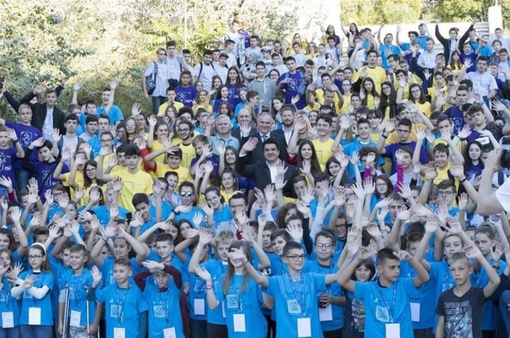 CENTAR IZVRSNOSTI SDŽ IDE DALJE 430 učenika i 88 nastavnika/mentora uključeno u izvođenje programa