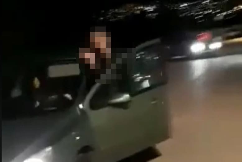 Zapuhalo jugo: Vozačica ušla u pješačku zonu, pješakinja se popela na auto