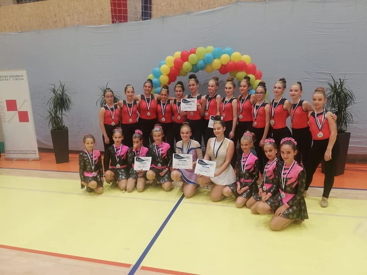 Mazoretkinje-grada-Splita(17)