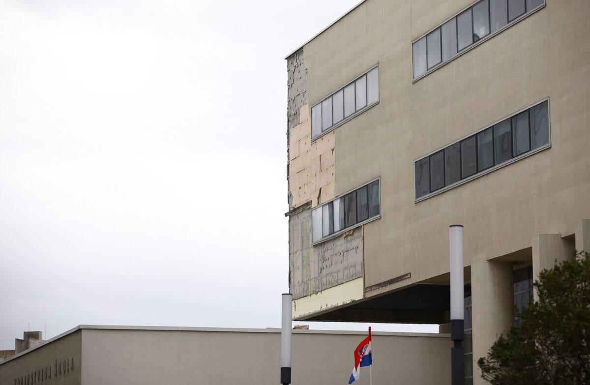 Zdravstvena-fasada(1)