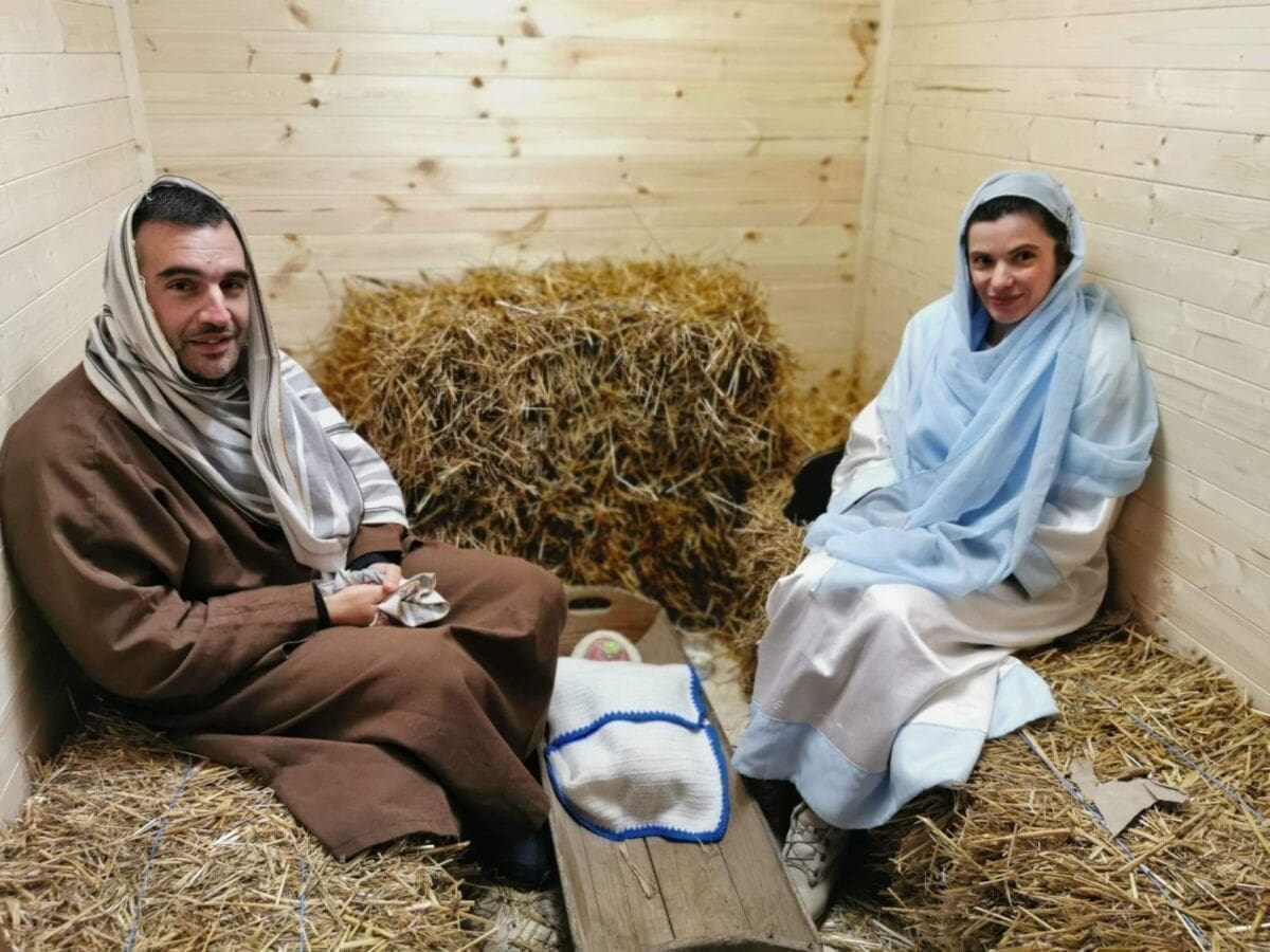 BOŽIĆNO SELO JE HIT Nekoliko tisuća posjetitelja već je posjetilo Gornji Dolac, bogat program ovog vikenda