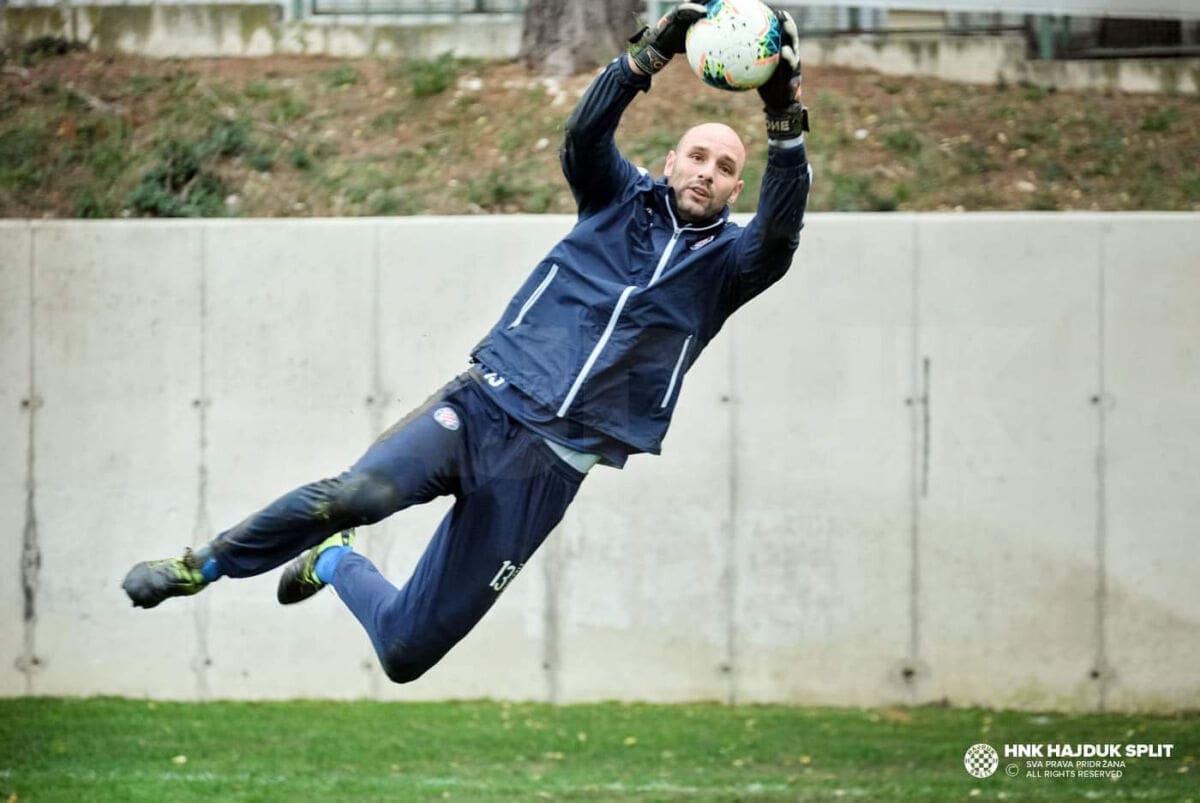 bijeli-trening-osijek-hajduk(1)