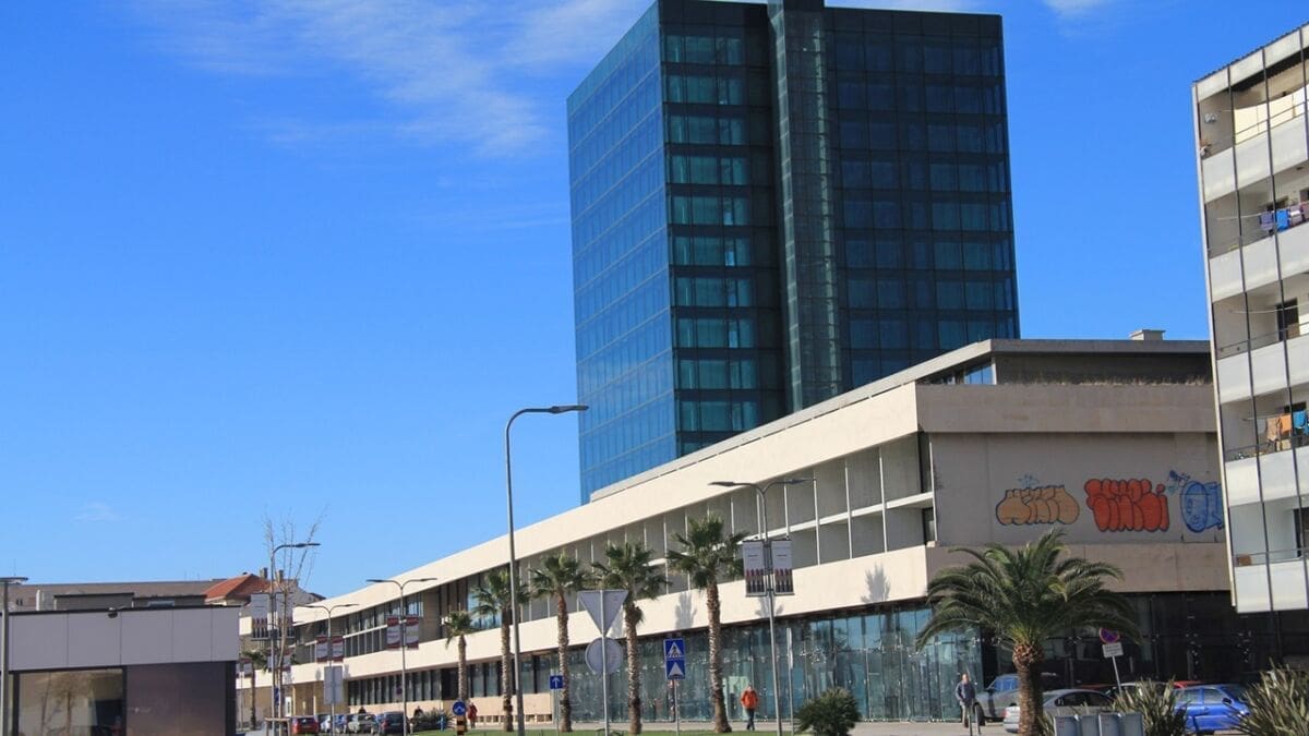 Hotel Marjan neće biti otvoren ni do početka sezone 2024.