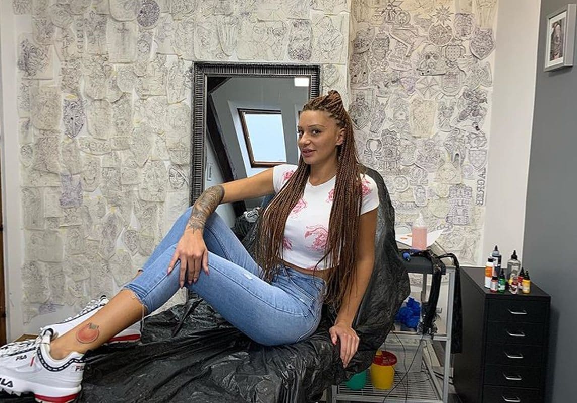 Kristina Mandarina od danas ima tetovažu svoje omiljene voćke: Evo koji joj dio tijela krasi mandarina