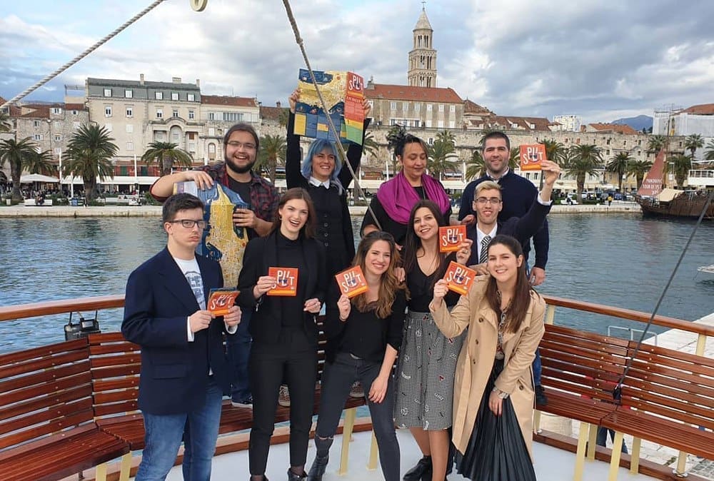 MyMap SPLIT TURISTE NA ZABAVAN NAČIN INFORMIRA O ŽIVOTU LOKALACA Ispunite anketu, donirajte ili volontirajte za drugačiju mapu Splita