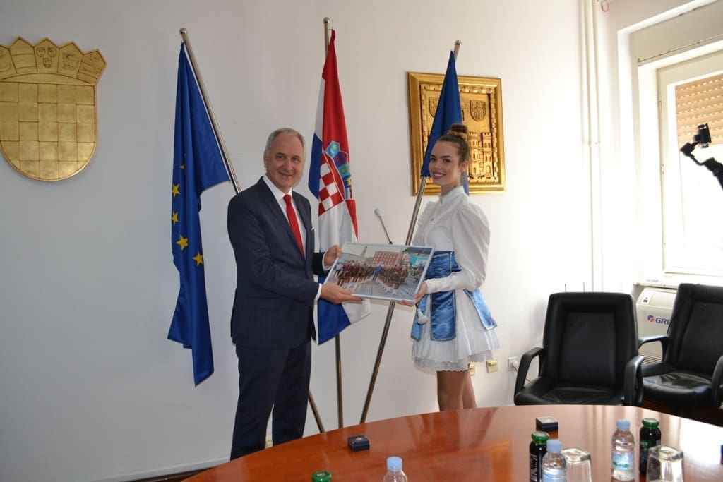 mazoretkinje-opara-2019(1)