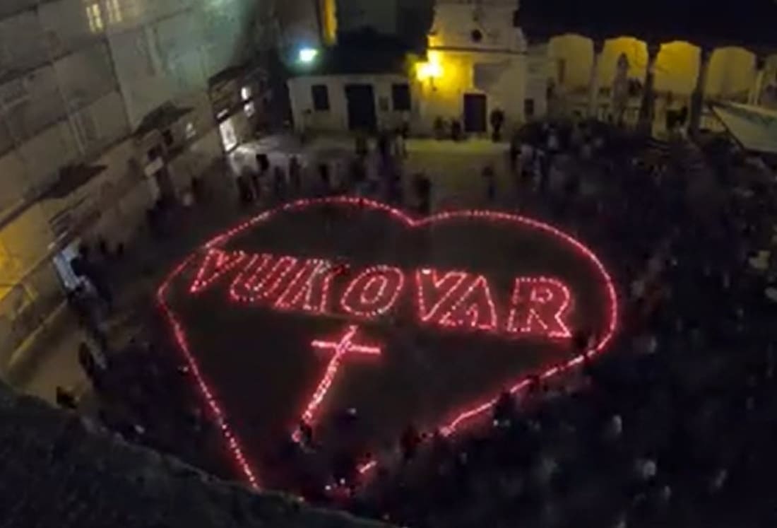 MOJE SVJETLO ZA MOJ VUKOVAR Trogirani odali počast Vukovaru