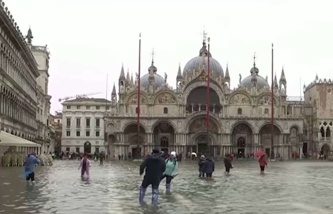 Poplave u Veneciji odnijele dva života