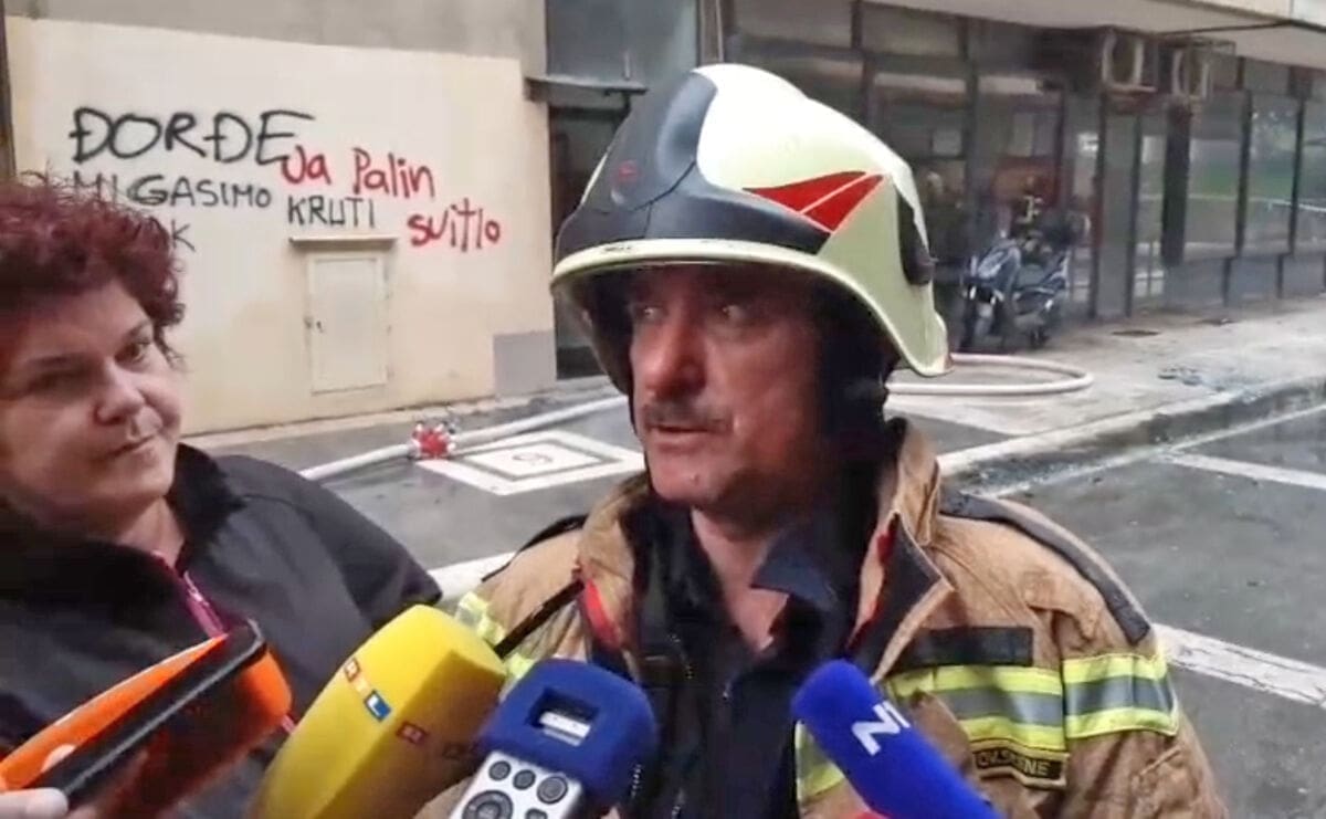 JE LI POŽAR UGROZIO STATIKU ZGRADE? Zapovjednik: "Ozlijeđena su četiri vatrogasca, jedan je na promatranju. Topile su im se lampe na glavama"