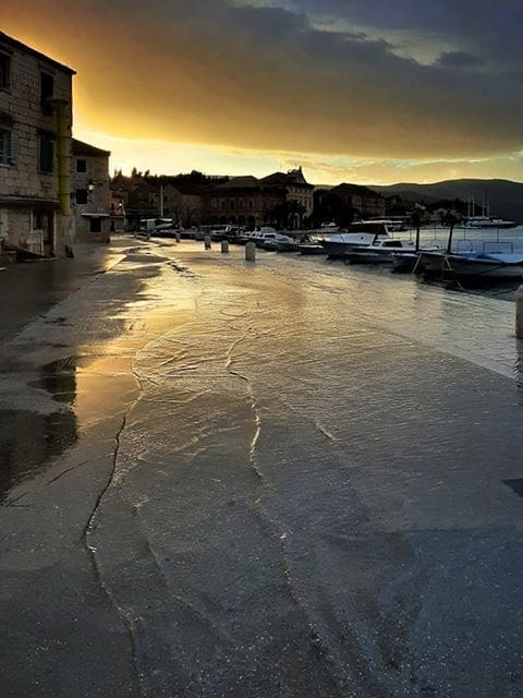 79644574_805765919895084_4177725877209006080_n